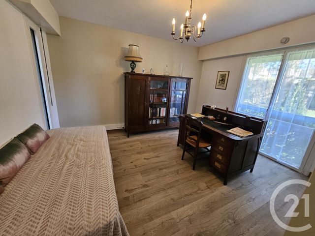 maison à vendre - 8 pièces - 225.6 m2 - DONVILLE LES BAINS - 50 - BASSE-NORMANDIE - Century 21 Royer Immo