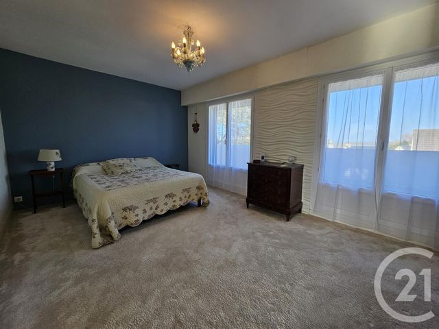 maison à vendre - 8 pièces - 225.6 m2 - DONVILLE LES BAINS - 50 - BASSE-NORMANDIE - Century 21 Royer Immo