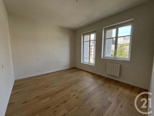Appartement F2 à louer - 2 pièces - 52.19 m2 - GRANVILLE - 50 - BASSE-NORMANDIE - Century 21 Royer Immo