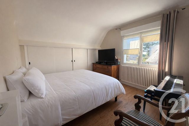 maison à vendre - 8 pièces - 161.0 m2 - JULLOUVILLE - 50 - BASSE-NORMANDIE - Century 21 Royer Immo