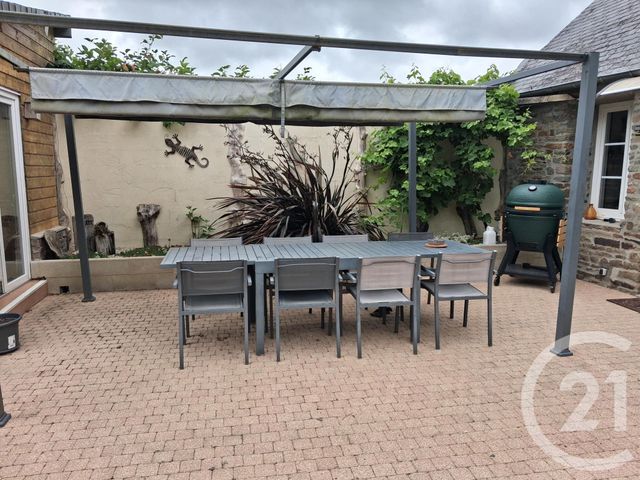 maison à vendre - 7 pièces - 207.8 m2 - ST SAUVEUR LA POMMERAYE - 50 - BASSE-NORMANDIE - Century 21 Royer Immo