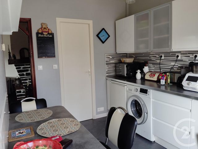 maison à vendre - 5 pièces - 75.19 m2 - ST PLANCHERS - 50 - BASSE-NORMANDIE - Century 21 Royer Immo