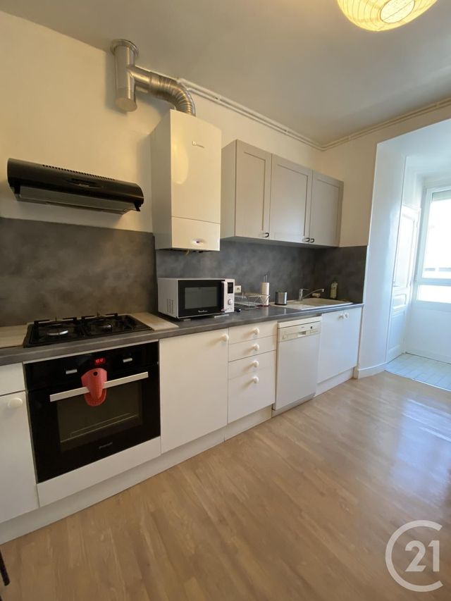 Appartement F3 à louer - 3 pièces - 75.0 m2 - GRANVILLE - 50 - BASSE-NORMANDIE - Century 21 Royer Immo