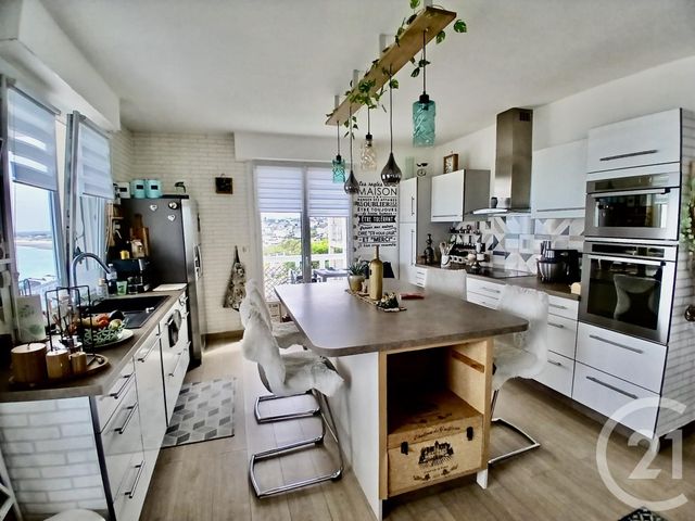 maison à vendre - 7 pièces - 155.0 m2 - DONVILLE LES BAINS - 50 - BASSE-NORMANDIE - Century 21 Royer Immo