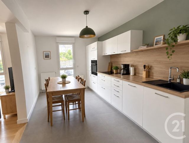Appartement F2 à louer - 2 pièces - 62.12 m2 - GRANVILLE - 50 - BASSE-NORMANDIE - Century 21 Royer Immo