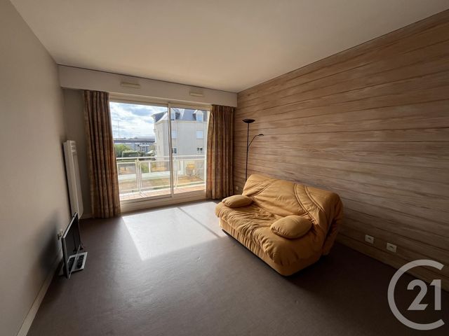 Appartement F1 à louer - 1 pièce - 26.0 m2 - GRANVILLE - 50 - BASSE-NORMANDIE - Century 21 Royer Immo