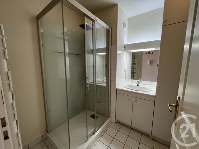 Appartement F1 à louer - 1 pièce - 26.0 m2 - GRANVILLE - 50 - BASSE-NORMANDIE - Century 21 Royer Immo