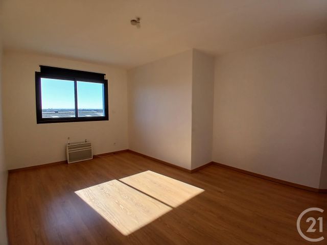 maison à vendre - 5 pièces - 126.0 m2 - DONVILLE LES BAINS - 50 - BASSE-NORMANDIE - Century 21 Royer Immo