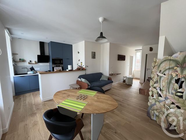 Appartement F2 à louer - 2 pièces - 40.0 m2 - GRANVILLE - 50 - BASSE-NORMANDIE - Century 21 Royer Immo