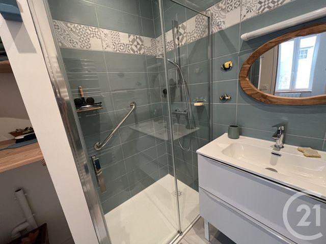 Appartement F2 à louer - 2 pièces - 40.0 m2 - GRANVILLE - 50 - BASSE-NORMANDIE - Century 21 Royer Immo