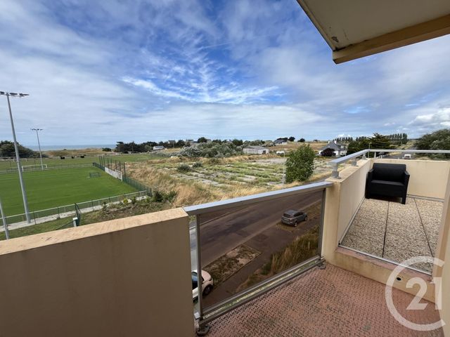 Appartement F3 à louer - 3 pièces - 49.0 m2 - DONVILLE LES BAINS - 50 - BASSE-NORMANDIE - Century 21 Royer Immo